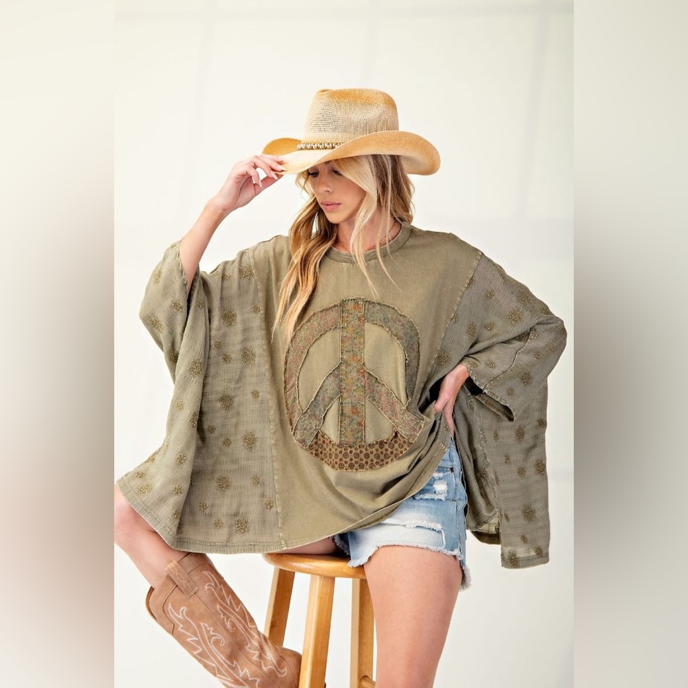 Easel Olive Green Kimono Top - Picture 4 of 13